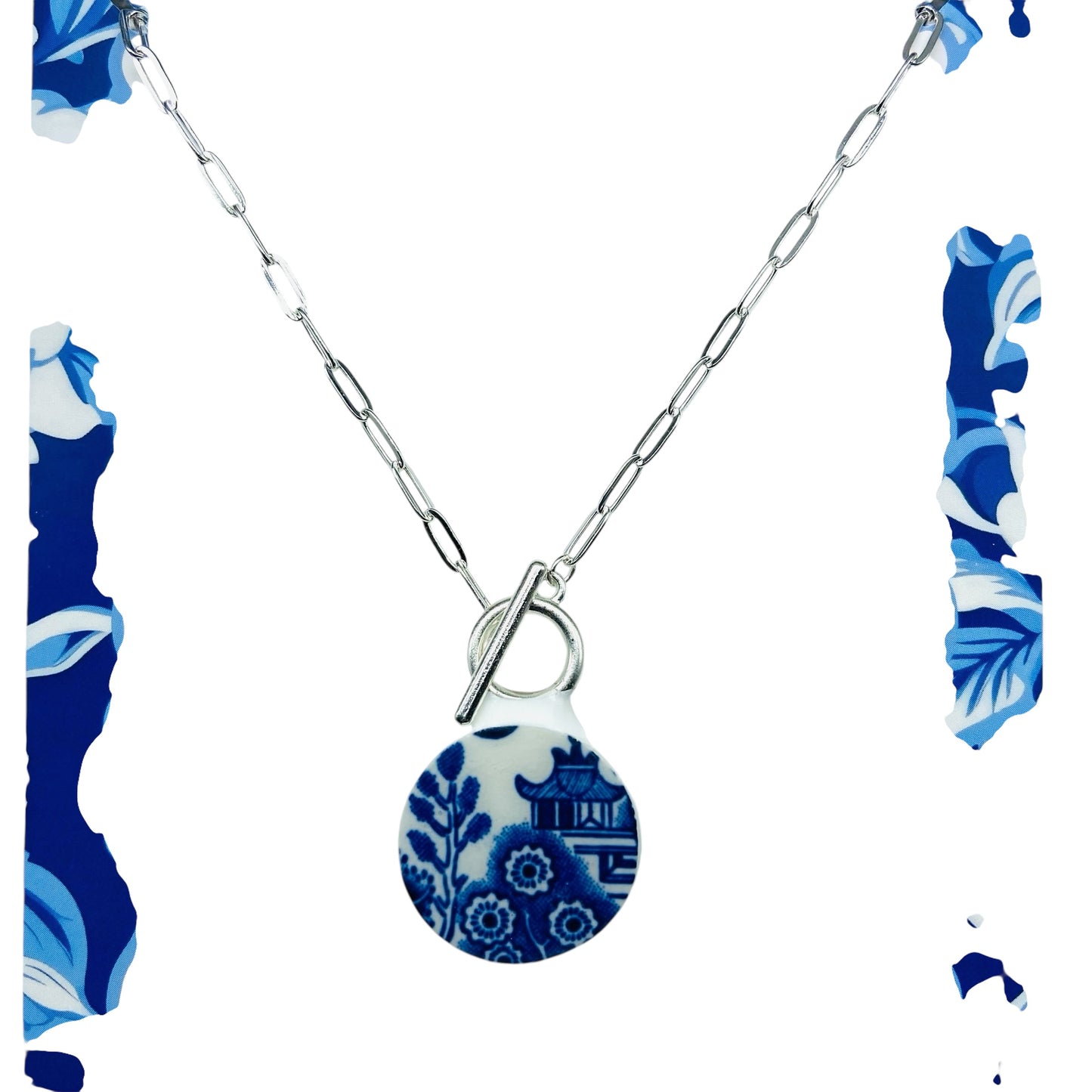 Pagoda Dinner Plate Necklace - Churchill Blue Willow