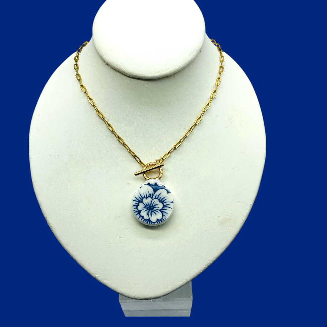 Dinner Plate Necklace - Flower